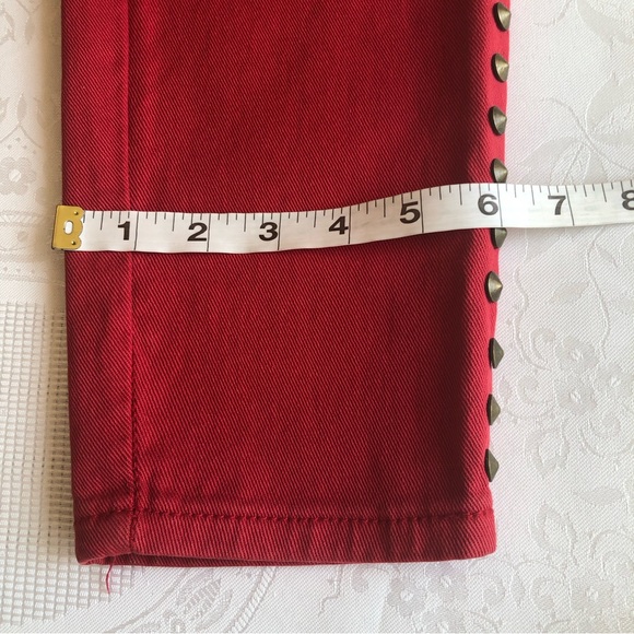 Forever 21 Women’s Size 30 Red Studded Capri Jeans Pants Stretchy Skinny Fit - Picture 13 of 16